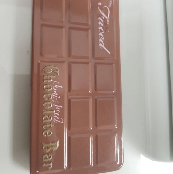 Too Faced Semi Chocolate Palette - Picture 5 of 6
